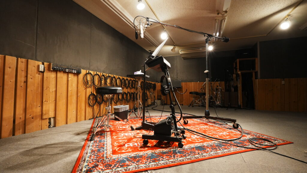 スタジオ　ナレーション収録